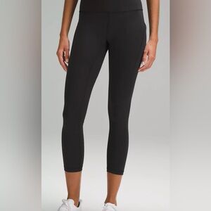 NWOT Lululemon Wunder Train High Rise Crop Legging with Pockets 23"